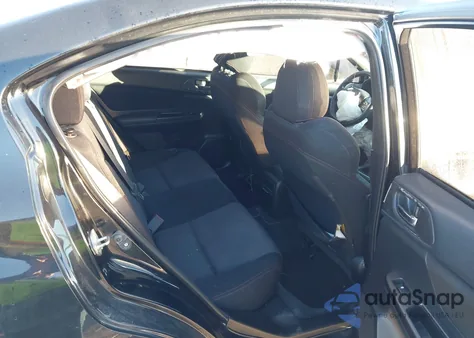 2015 Subaru Wrx Premium z USA, uszkodzony, nr VIN JF1VA1F67F9815634